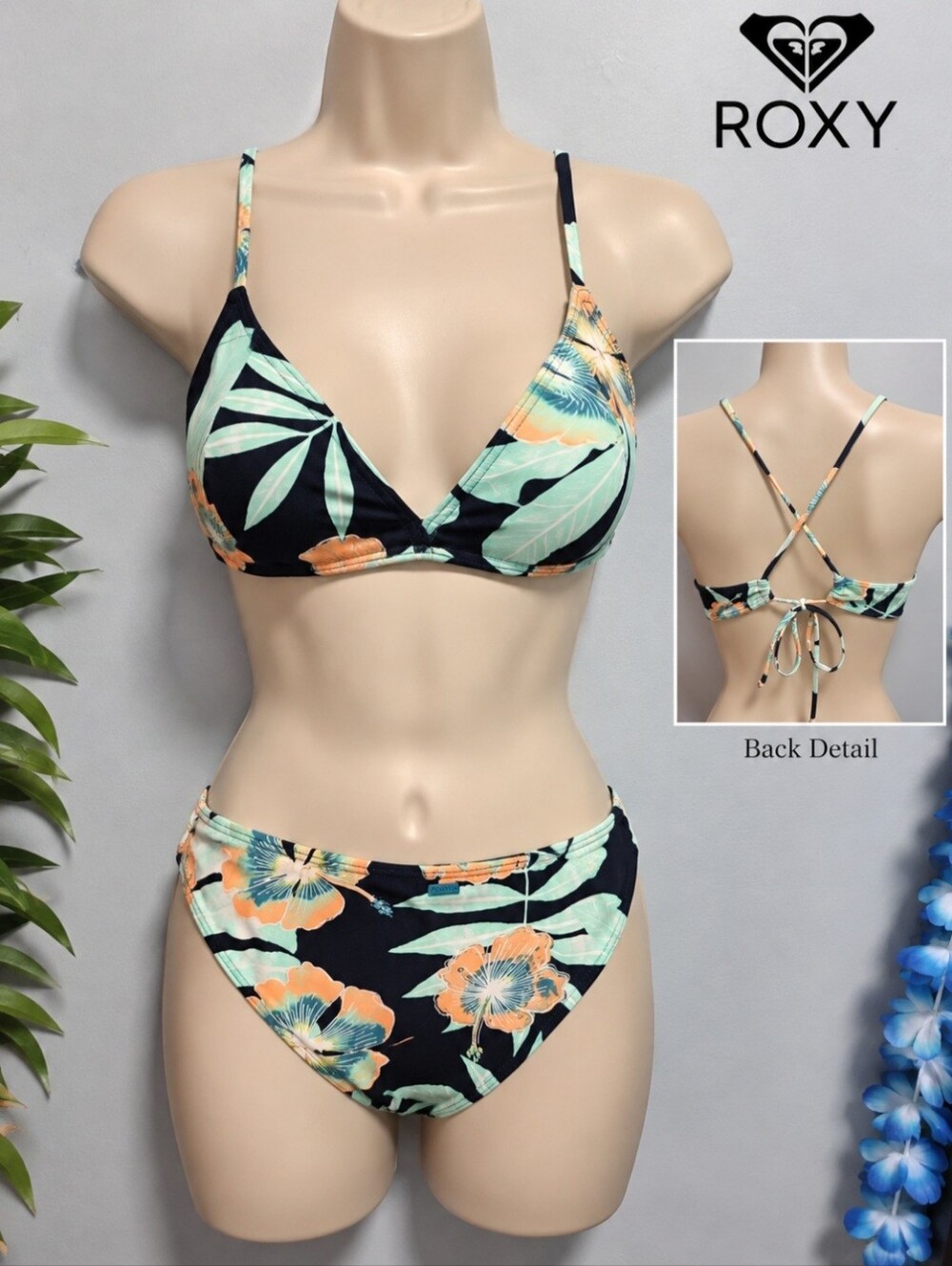 🌺 Roxy Tropical Bikini Set – Size Large – NWT Condition 🌴